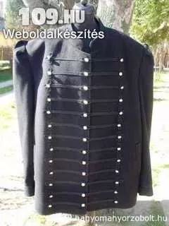 Számadó Kabát , Zsinóros díszítésű , 3 soros gombokkal  fekete színű
